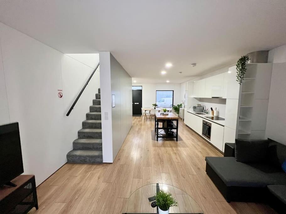 Large Townhouse 5 Beds With Two Parking Spaces - Manchester City Centre Exterior foto